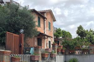 VILLA SINGOLA A OLEVANO ROMANO