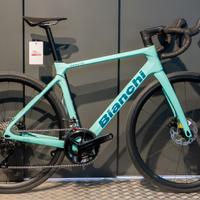Bici da strada BIANCHI Infinito