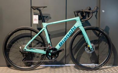 Bici da strada BIANCHI Infinito