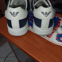 Modello di Scarpe Emporio Armani blue e bianchi
