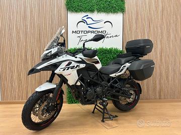 BENELLI TRK 502 X TRK502X + SET 3 VALIGE 2024