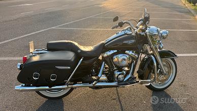 Harley davidson touring Road King