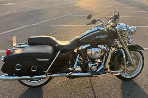 Harley davidson touring Road King