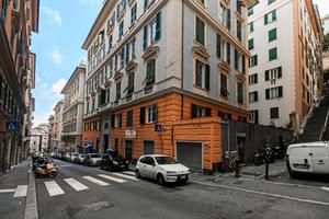 Via Caffaro - camera singola in ampio appartamento