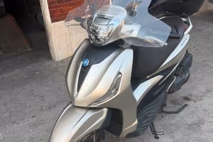 Piaggio beverly 400