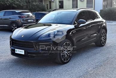 PORSCHE Macan 2.0