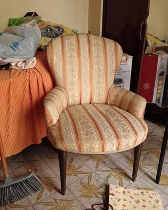 Poltroncine stile liberty