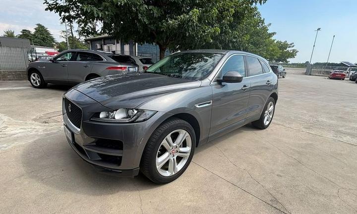 Jaguar F-Pace 2.0 D 180 CV AWD aut. Pure