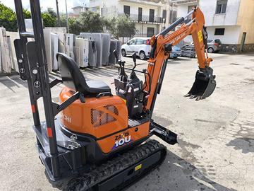 Miniescavatore HITACHI ZX10U-6