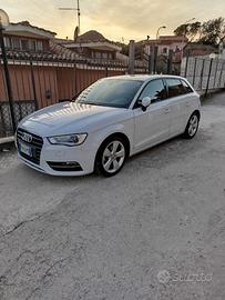 AUDI A3 3ª serie - 2015