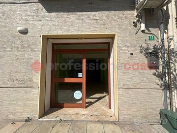 Negozio Pulsano [Cod. rif 3305399ACG]
