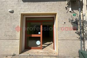 Negozio Pulsano [Cod. rif 3305399ACG]
