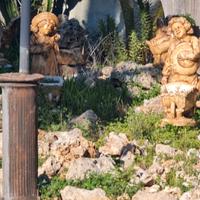 STATUE IN CEMENTO 