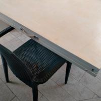 Tavolo da Carta parati Grande di legno 