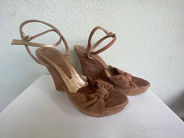 Sandali plateau nr. 40