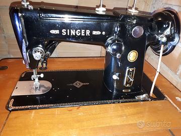 macchina da cucire SINGER 306M del 1961