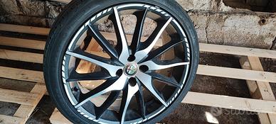 cerchi in lega 7,5Jx18H2-42 con gomme 