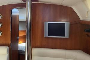 Sun Odyssey 37