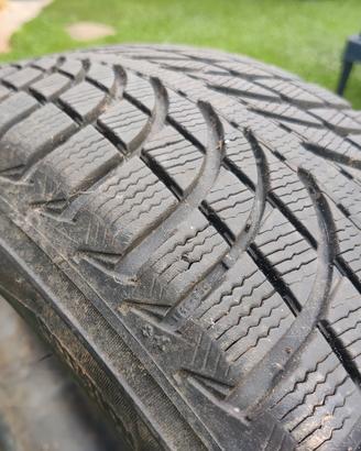 pneumatici 225 60 r17 