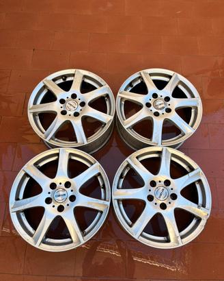 Set cerchi in lega ENZO 16” - 5 fori