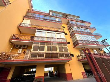 3 LOCALI A TORRE DEL GRECO