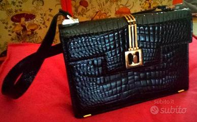 Borsetta vero coccodrillo pon pon nero