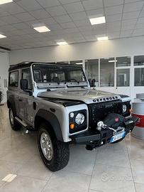 LAND ROVER Defender - 2005