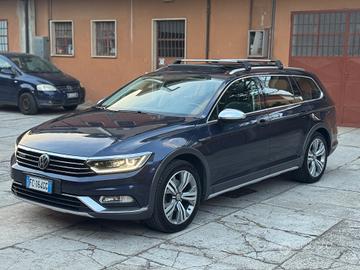 Volkswagen Passat 2.0 TDI 4MOTION Business BlueMot
