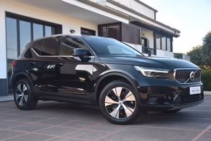 Volvo XC40 T4 Recharge Plug-in Hybrid Core