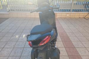 Piaggio Beverly 300 - 2025