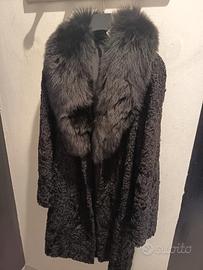 Pelliccia di astrakan nera 