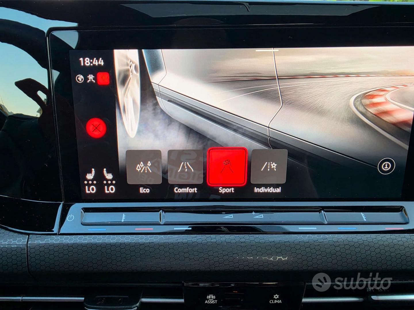 Volkswagen Golf 8 Gti 2022 photo 4