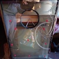 VETRO FINESTRA CON FORO GATTAIOLA