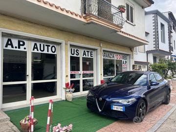 Alfa Romeo Giulia 2.2 Turbodiesel 150 CV AT8