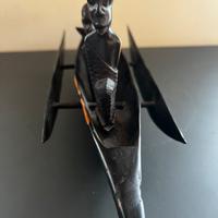Scultura ebano canoa africana