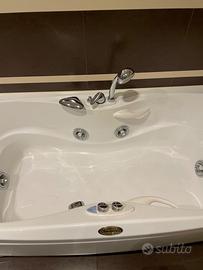 vasca idromassaggio Jacuzzi JANUS