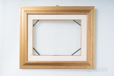 Cornice dorata 50×60 cm con vetro N1