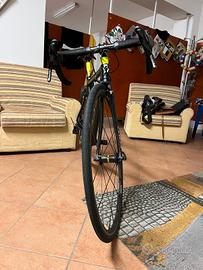 bici da strada scott