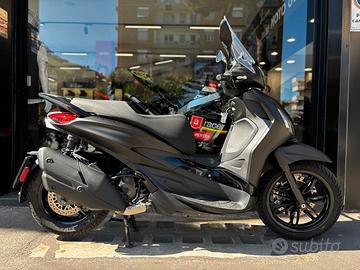 PIAGGIO - BEVERLY 400 Deep Black - 2024