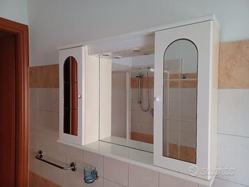 mobiletto specchio bagno