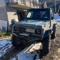 SUZUKI SAMURAI