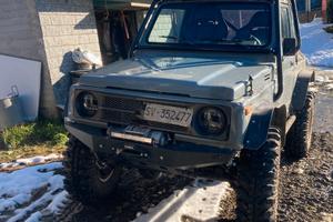 SUZUKI SAMURAI