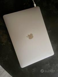 Macbook air M1 schermo rotto