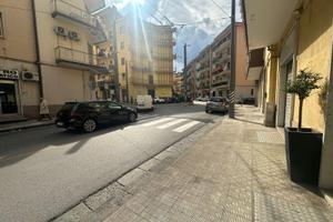 Commerciale Pressi Tribunale di Avellino