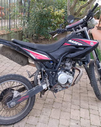 WR Yamaha 125 nero e rosso