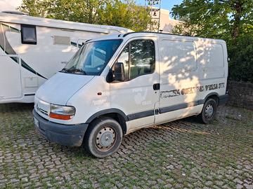 Renault master