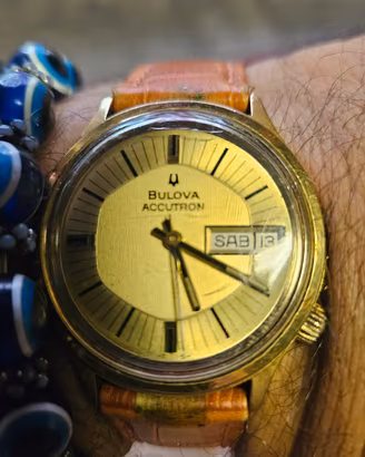bulova accutron 