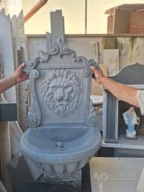 fontana in pietra lavica