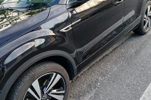 volkswagen t-roc  R .line