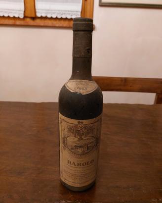 Bottiglia di Barolo Doc Giovanni Scanavino 1964